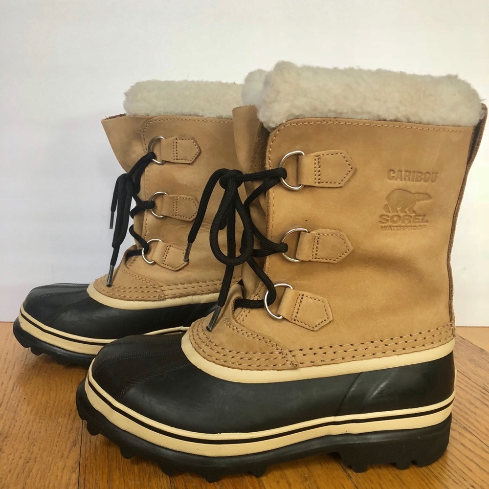 Sorel Caribou waterproof Boots boys size 5